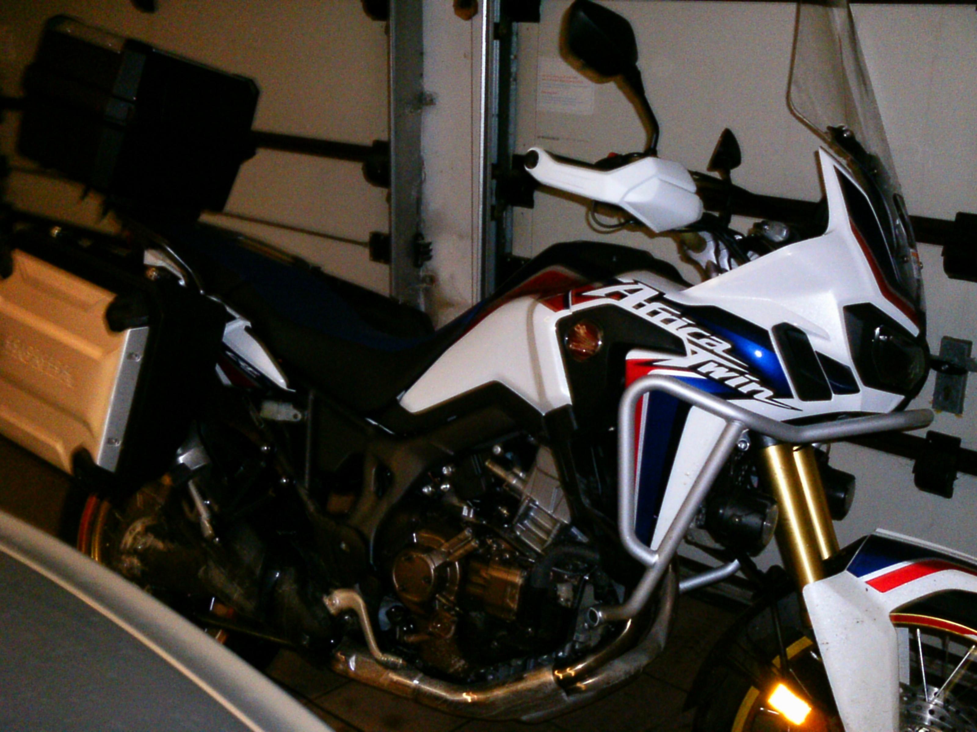 Klicke auf die Grafik für eine größere Ansicht
Name: CRF 1000 Afrika Twin (14).jpg
Hits: 916
Größe: 528,1 KB
ID: 184345