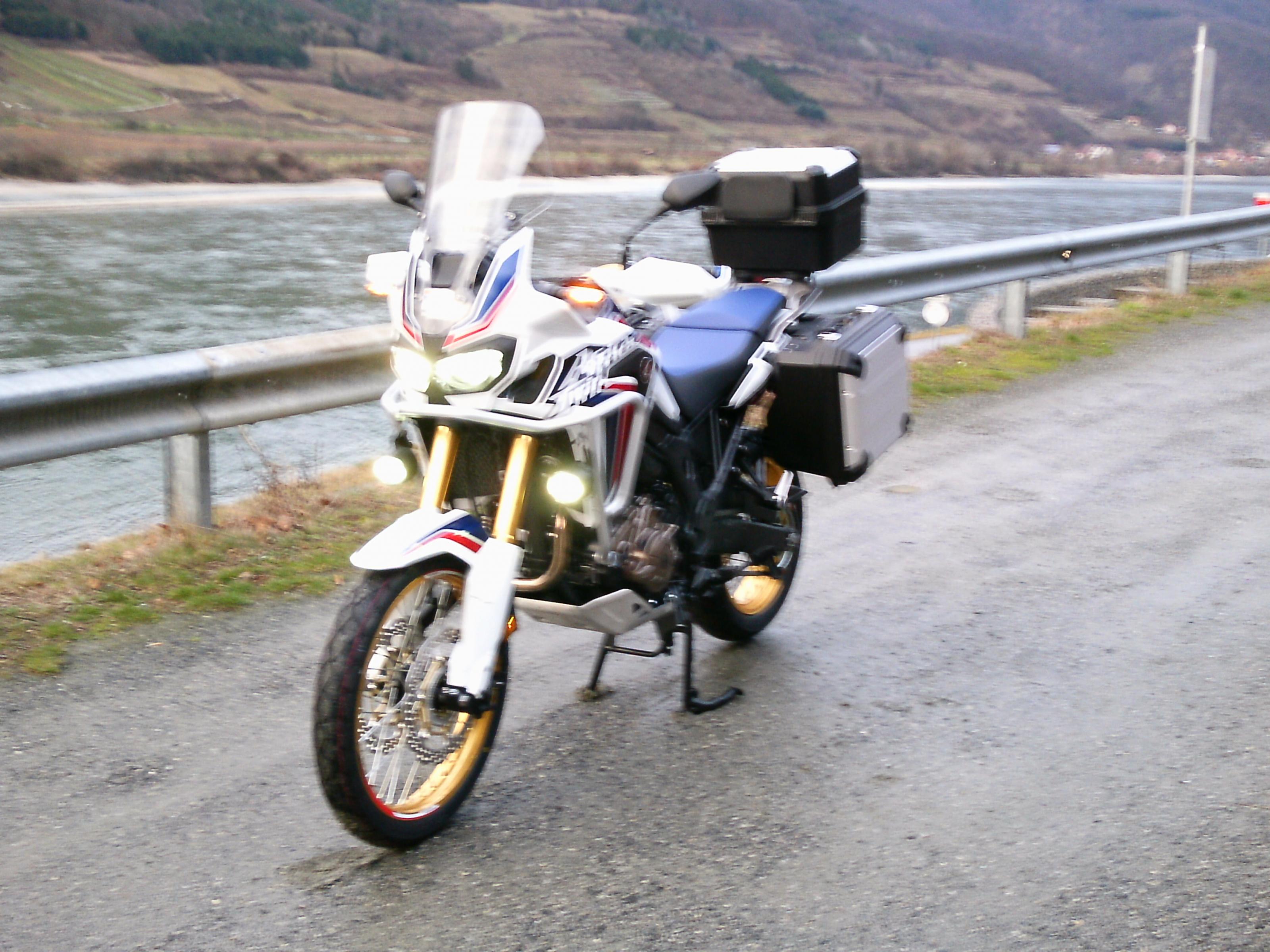 Klicke auf die Grafik für eine größere Ansicht
Name: CRF 1000 Afrika Twin (6).jpg
Hits: 1041
Größe: 654,7 KB
ID: 184346