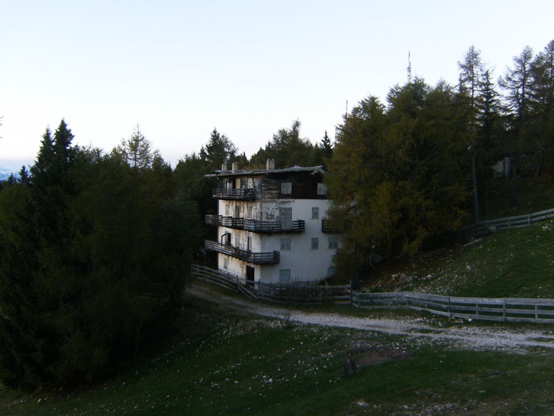 ruine-1.jpg