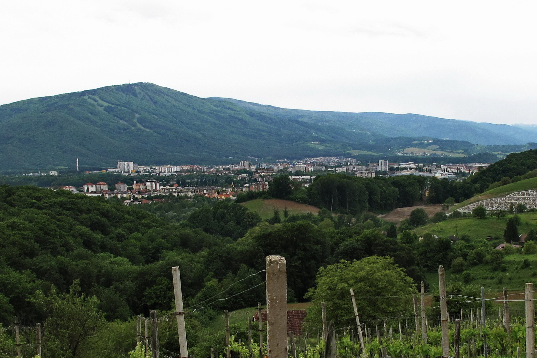 Klicke auf die Grafik für eine größere Ansicht
Name: welchestadt.JPG
Hits: 132
Größe: 663,7 KB
ID: 203723