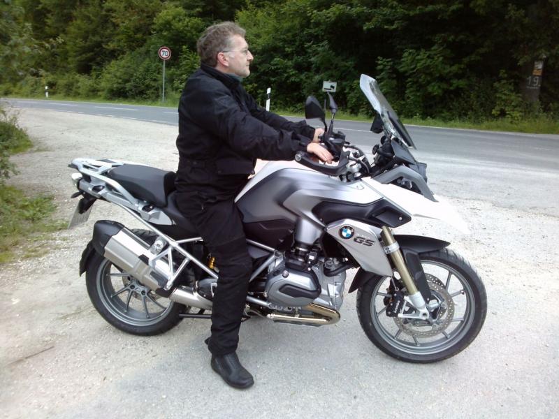 Klicke auf die Grafik für eine größere Ansicht
Name: r1200gs_small.jpg
Hits: 1858
Größe: 82,4 KB
ID: 102106