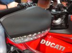 LED Blinker Handschutz Ducati.jpg