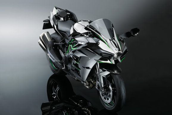 010_Kawasaki%20Ninja%20H2%20Stand%202015%20EICMA%202014.jpg