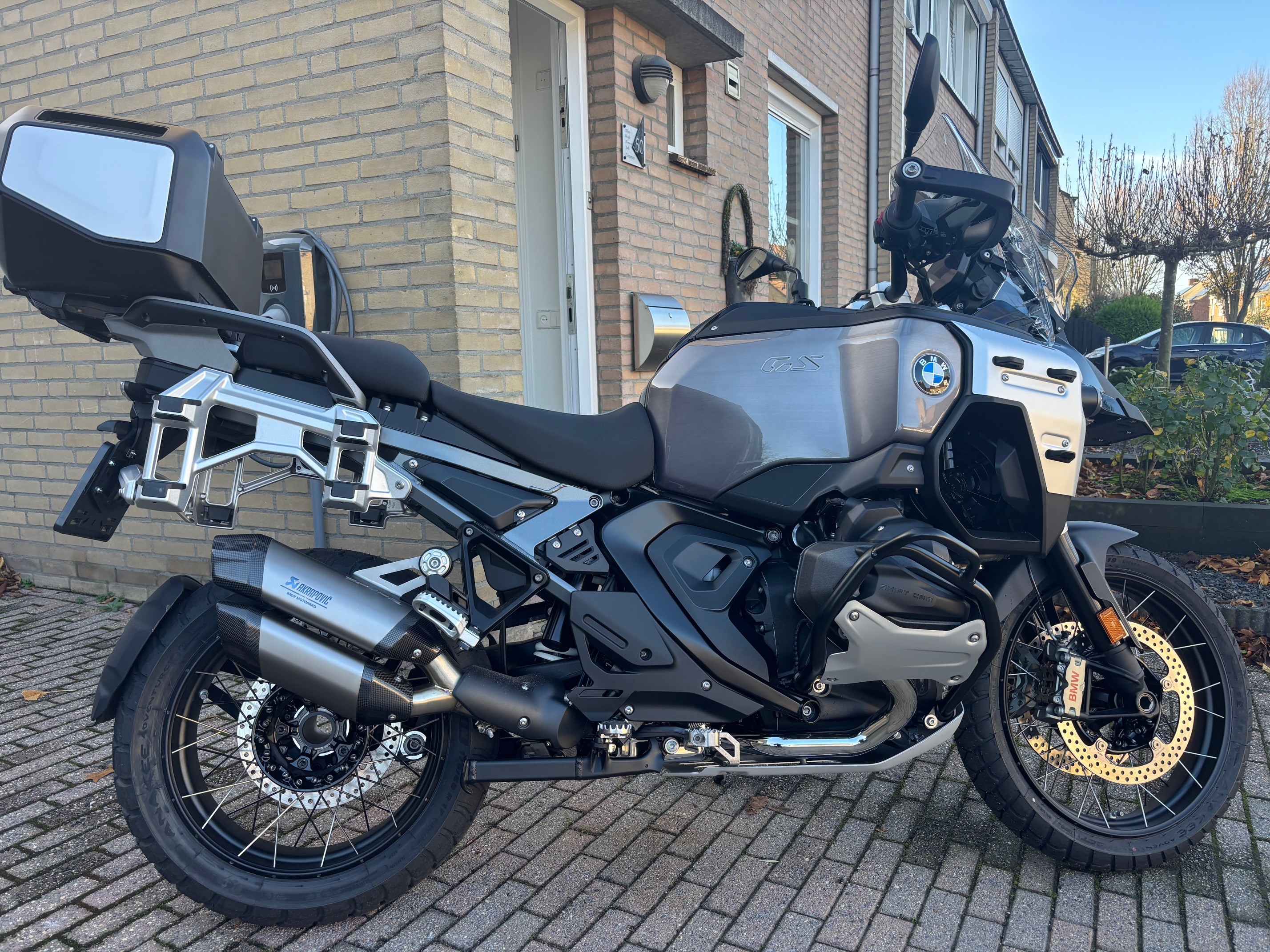 1300GSA_1.jpg