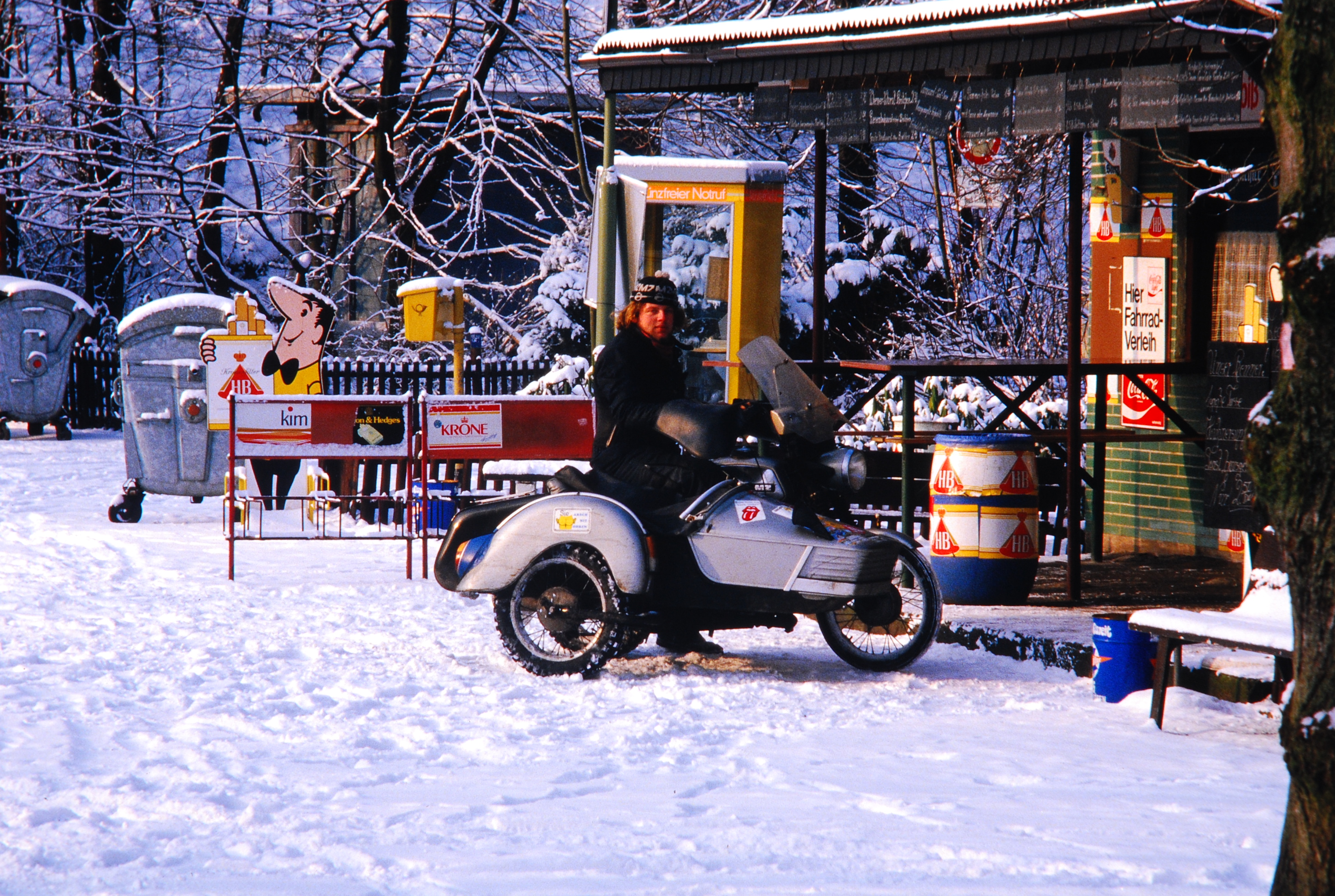 1984_1985-Winter 008.JPG