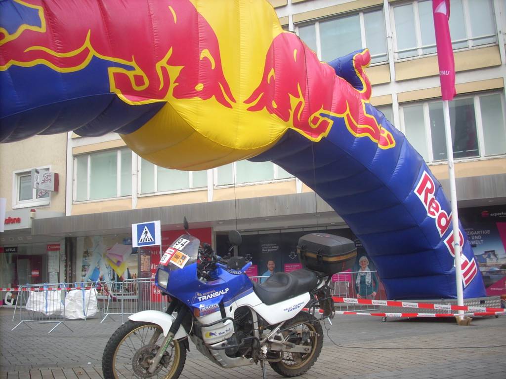 19D3694M.jpg