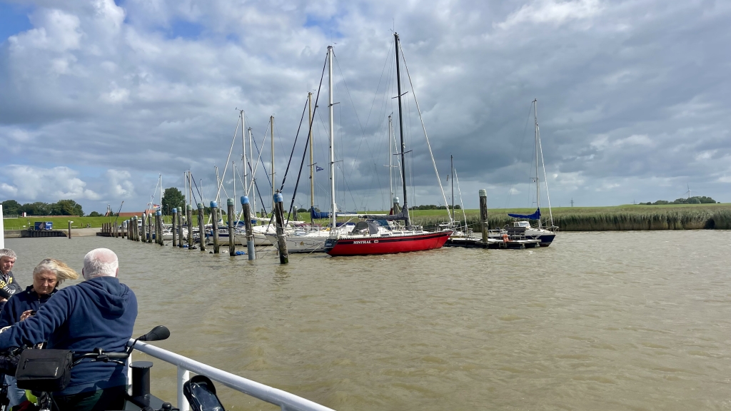 2025-08-06_02_Hollandrunde_Fähre Petkum.jpg