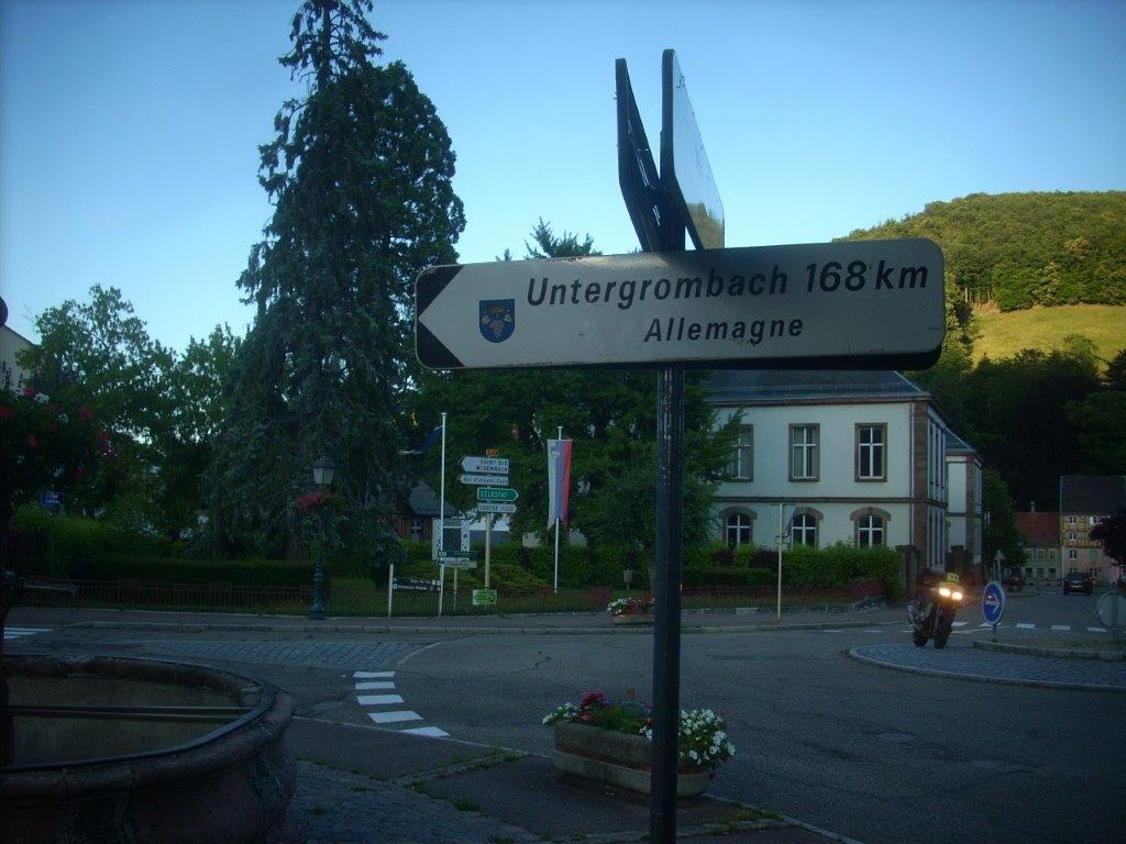 20D7175M.jpg