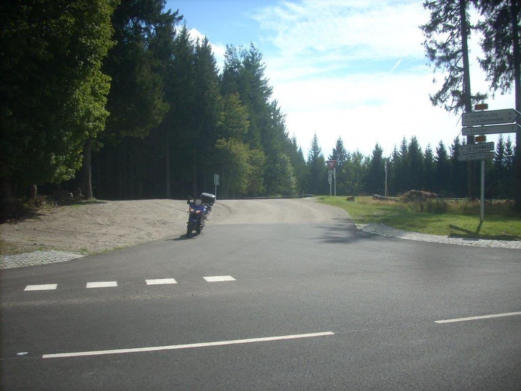 20D7590M.jpg
