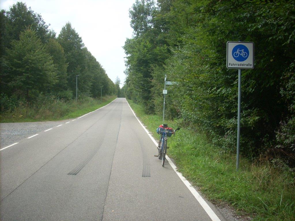20D7640M.jpg