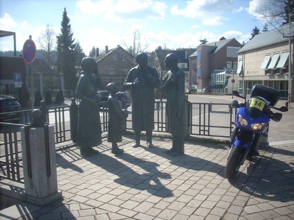 21D0212M.jpg