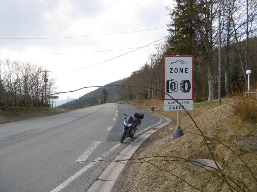 22D2496M.jpg