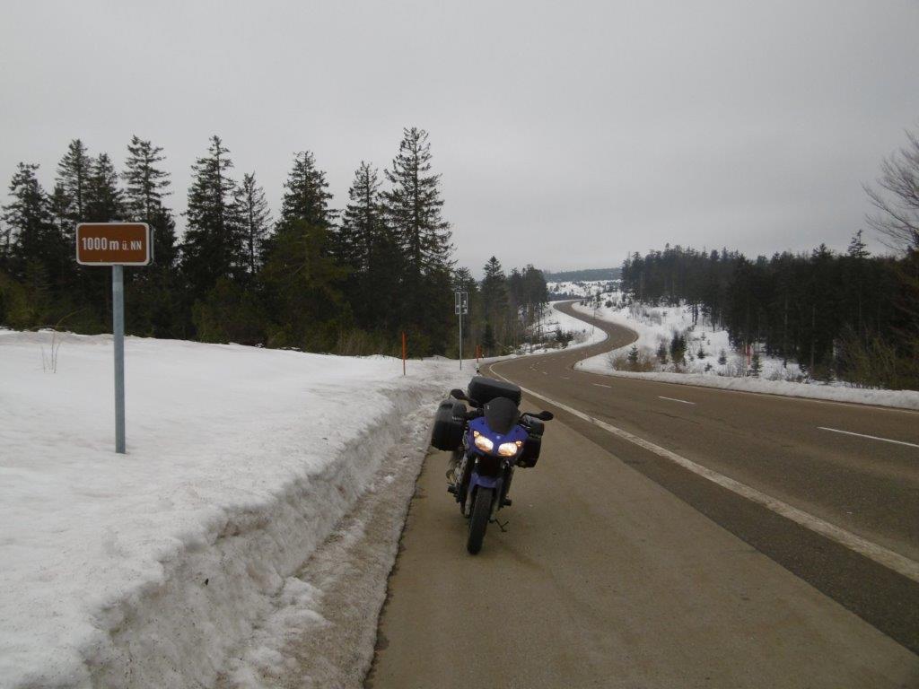 22D417M.jpg