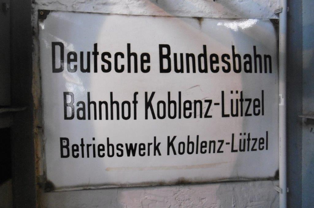 22D4622M.jpg