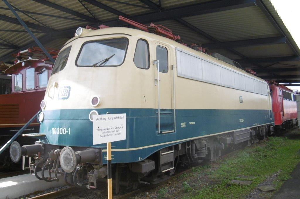 22D4654M.jpg