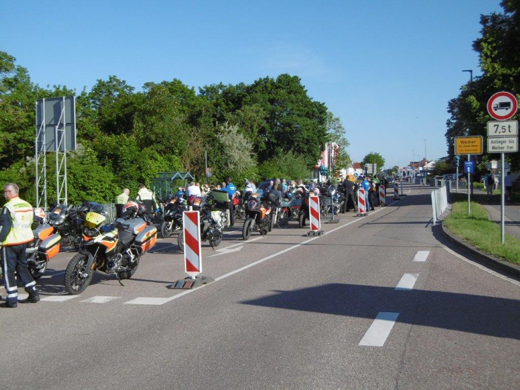 24DA70M9.jpg
