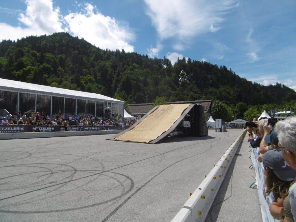 24DB043M.jpg