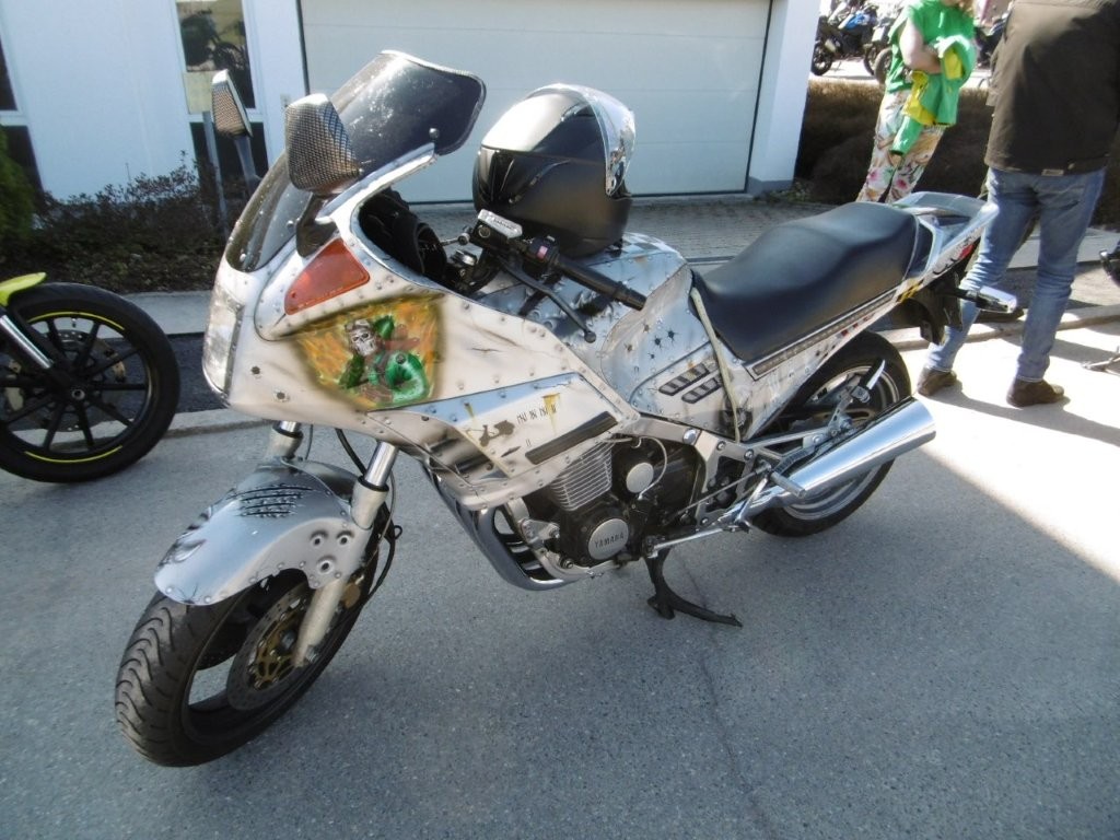 25D3984M.jpg