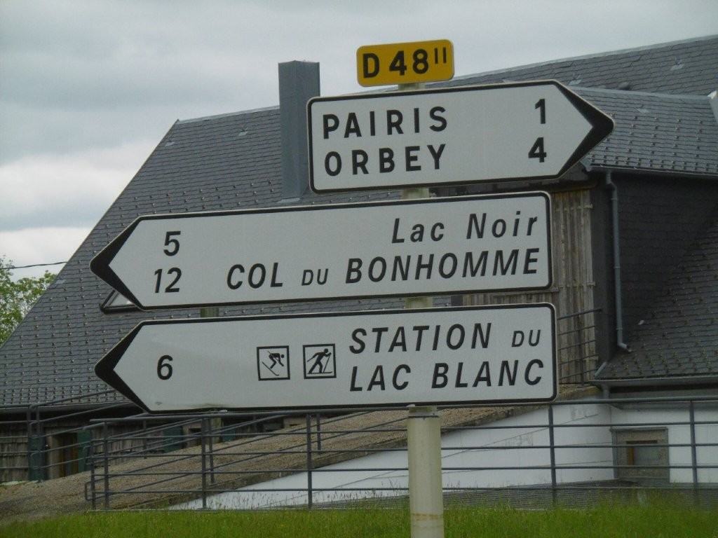 25D4188M.jpg