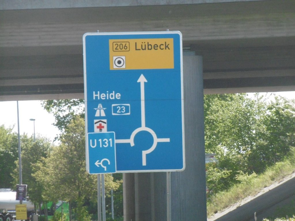 25D4249M.jpg