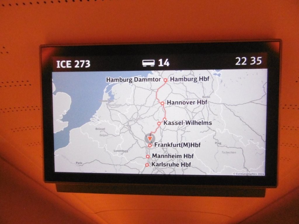 25D5213M.jpg