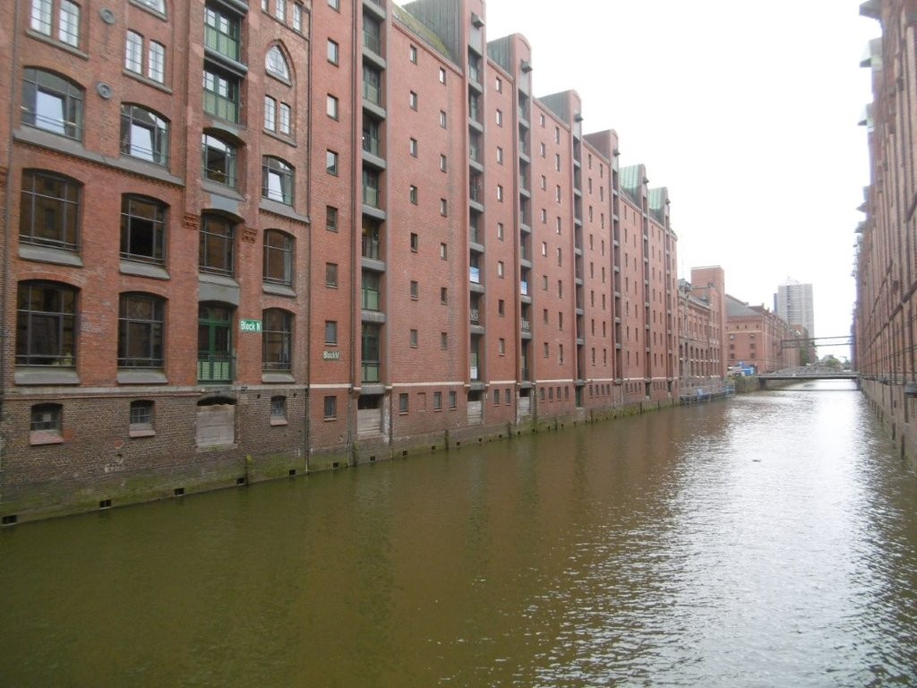 25D5238M.jpg
