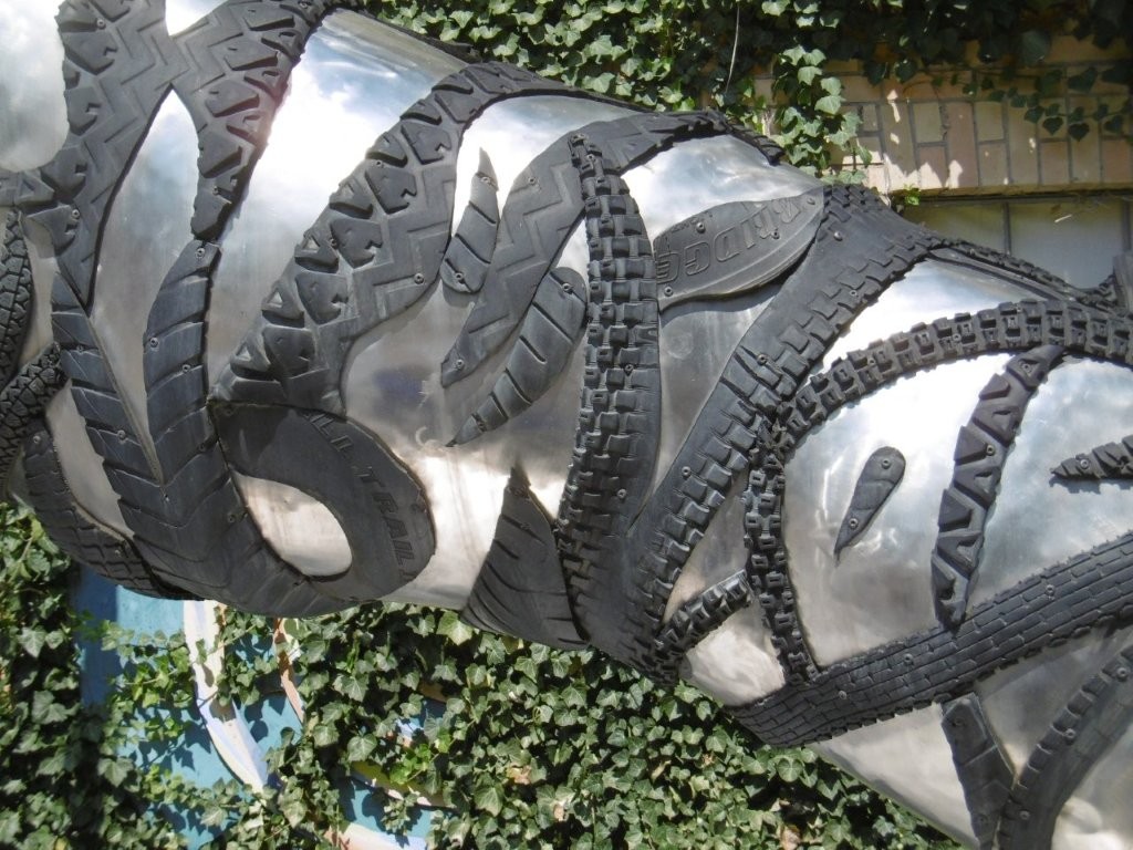 25D5421M.jpg