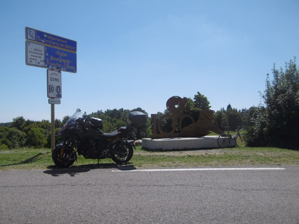25D5467M.jpg