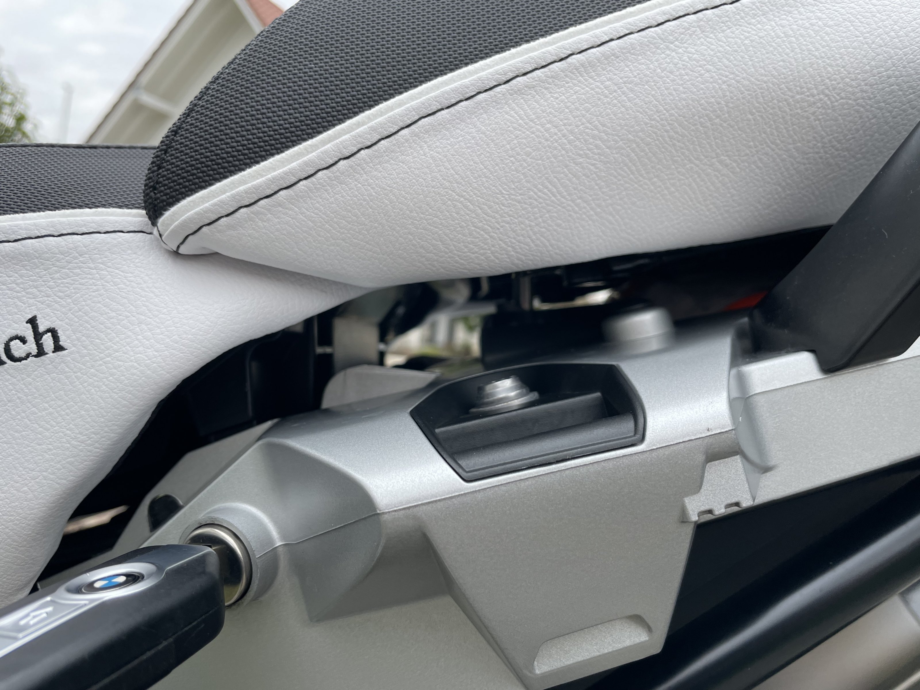 Wunderlich Beifahrer Sitzbank »AKTIVKOMFORT« - mit Sitzheizung Smart Plug &  Play