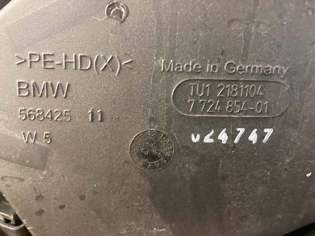 7725854-01.JPG