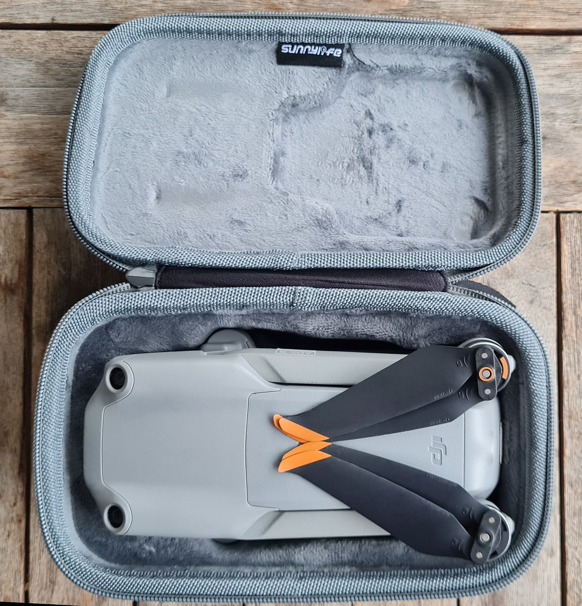 AIR2S_Tasche_offen.jpg