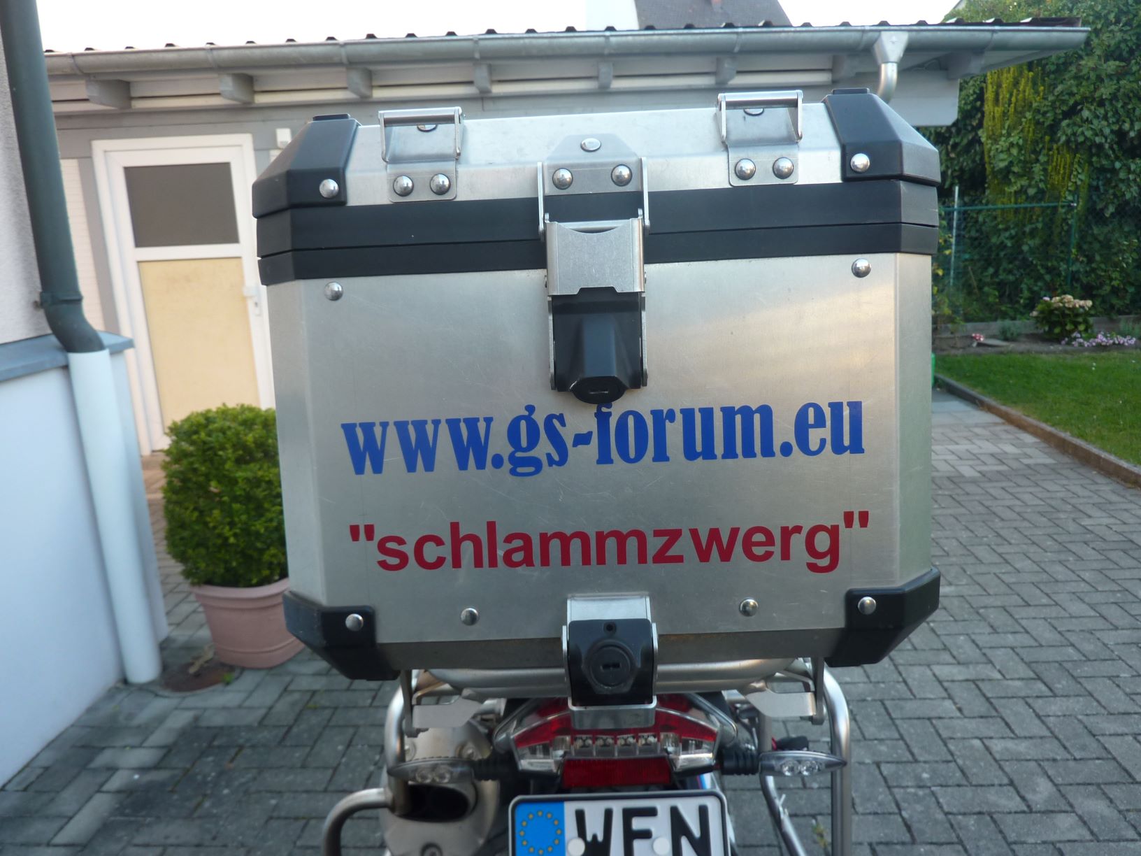 Aufkleber.JPG