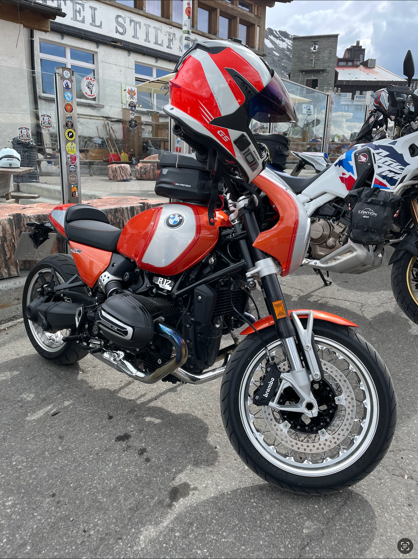 BMW R12.png