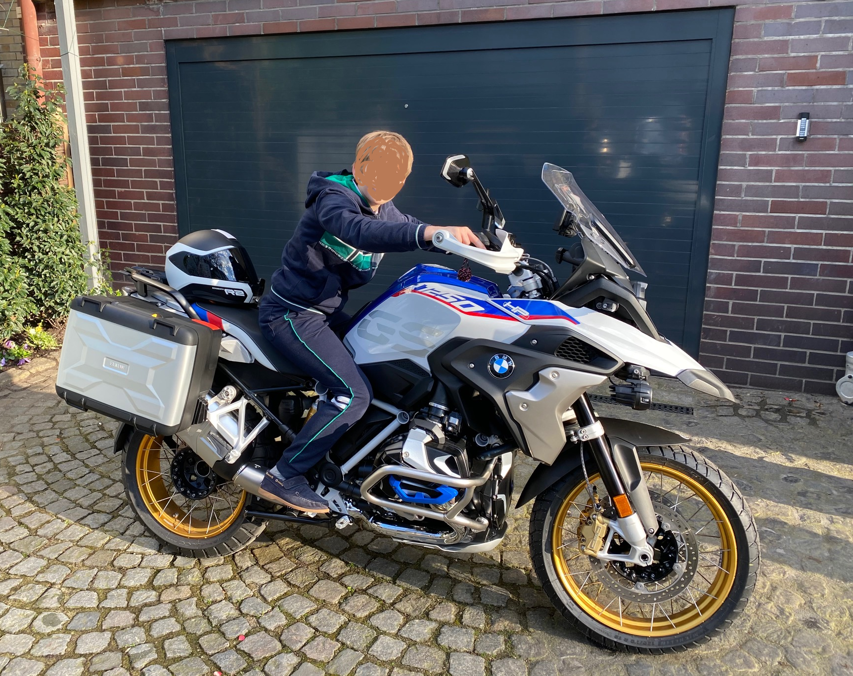 BMWR1250GS.png