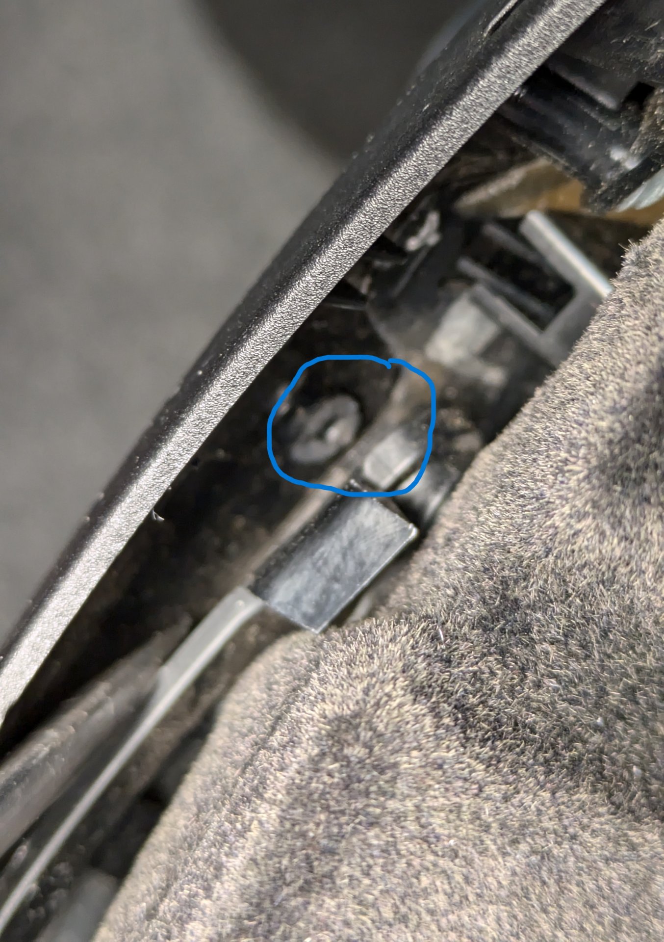 C4 Pro Carbon.jpg