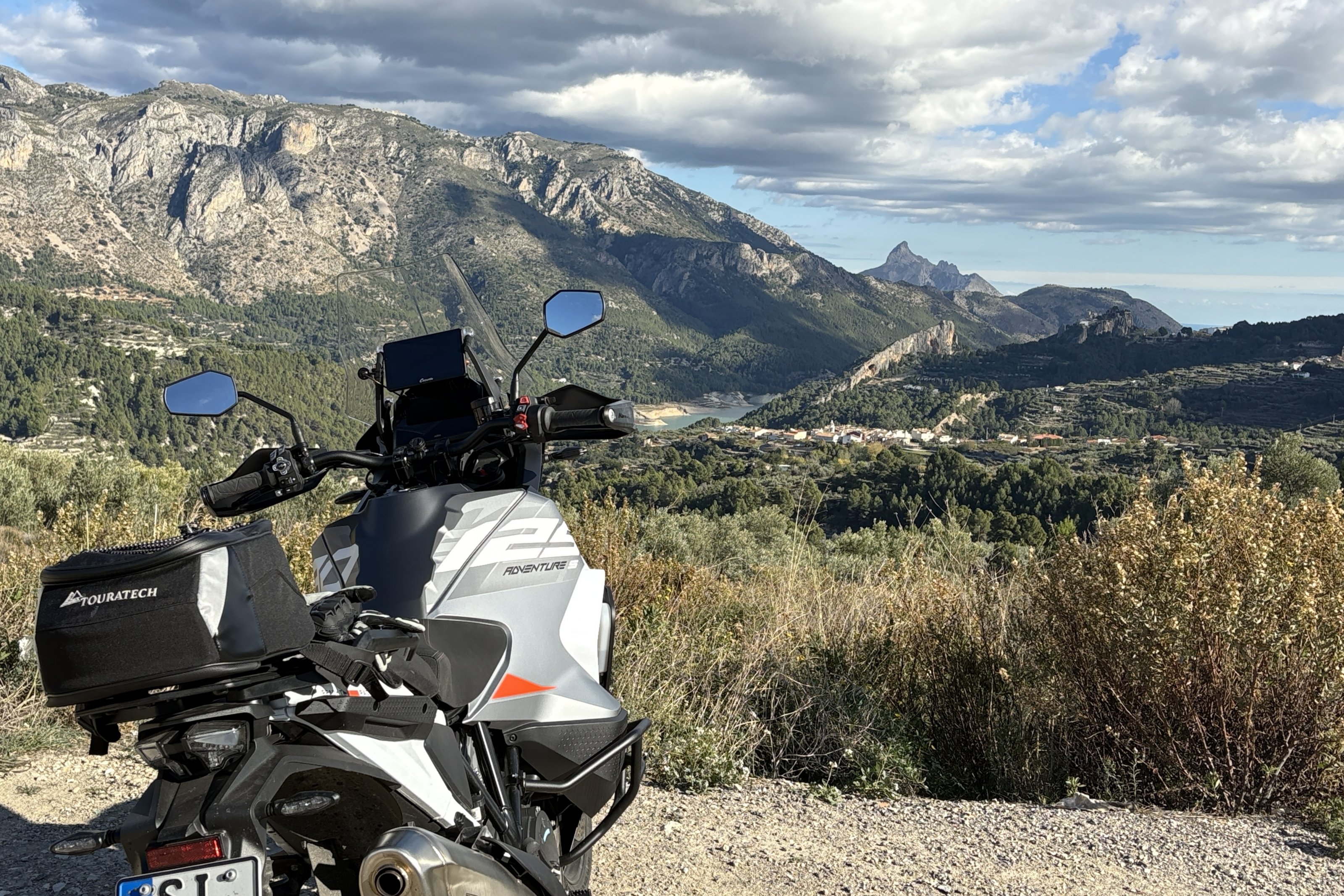 Castell de Guadales.jpg