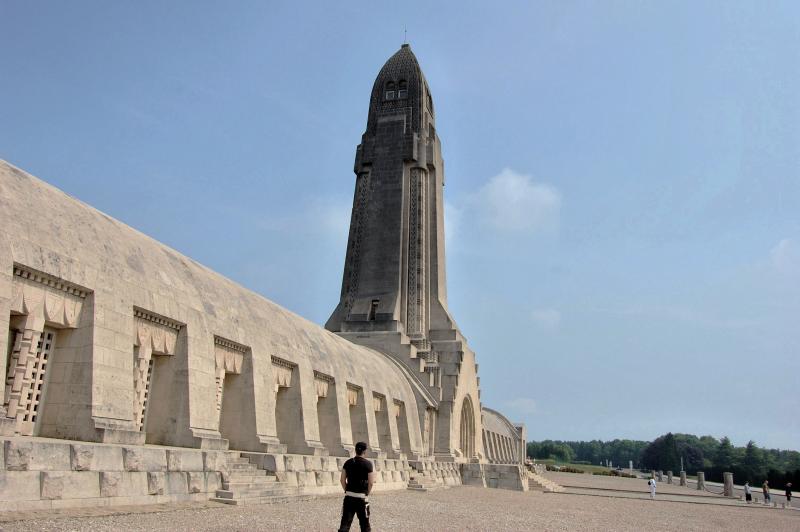 Das Beinhaus von Verdun..jpg