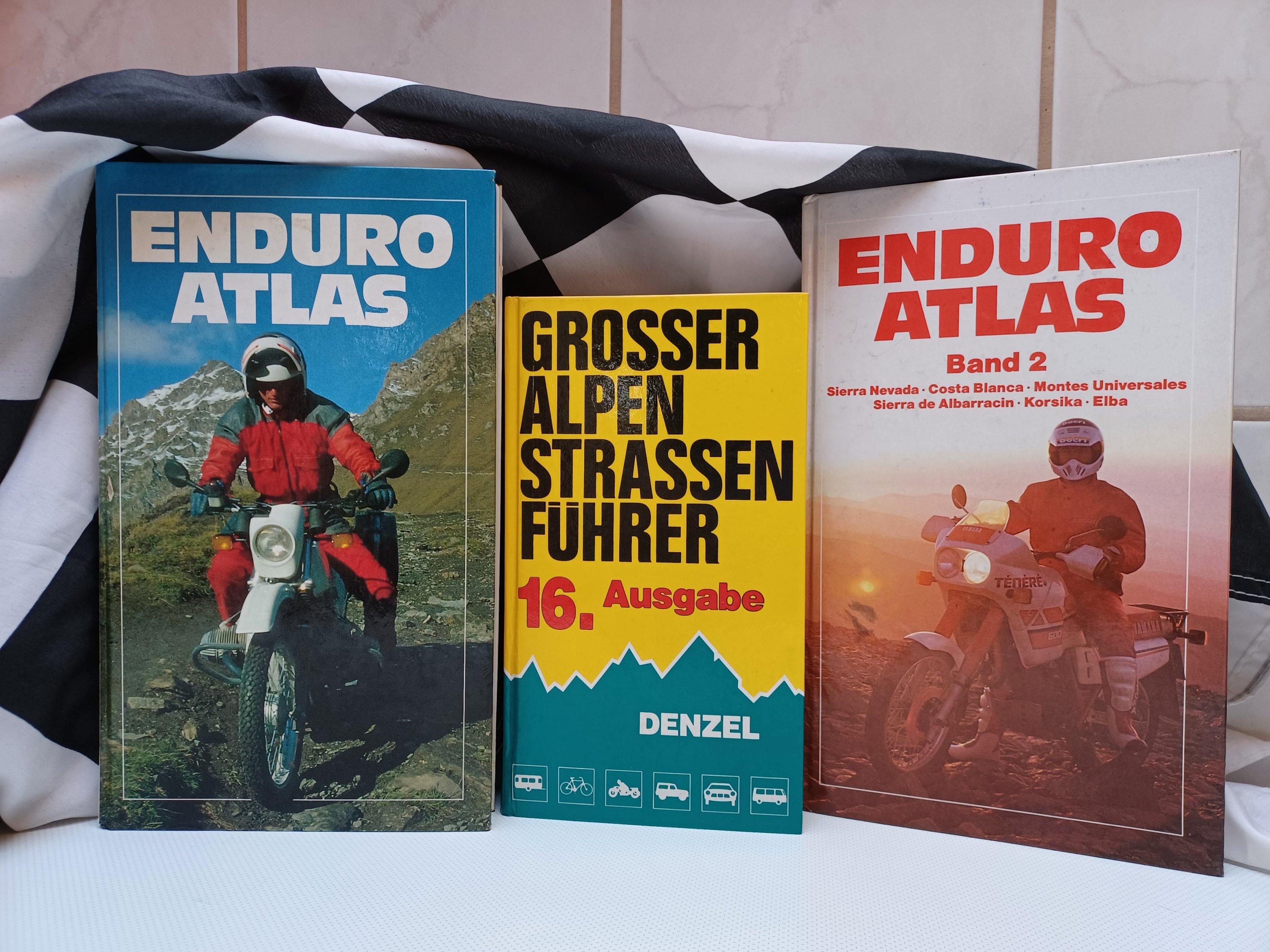 Denzel Ausgabe 16 Enduroatlas 1 und 2.jpg