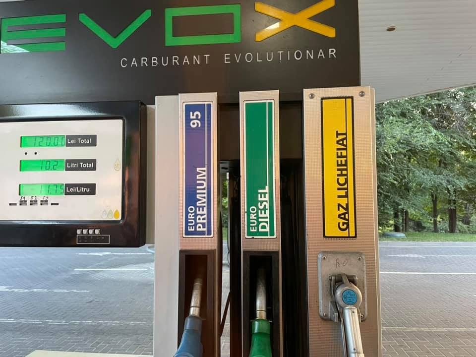 diesel-Zapfsäule.jpg