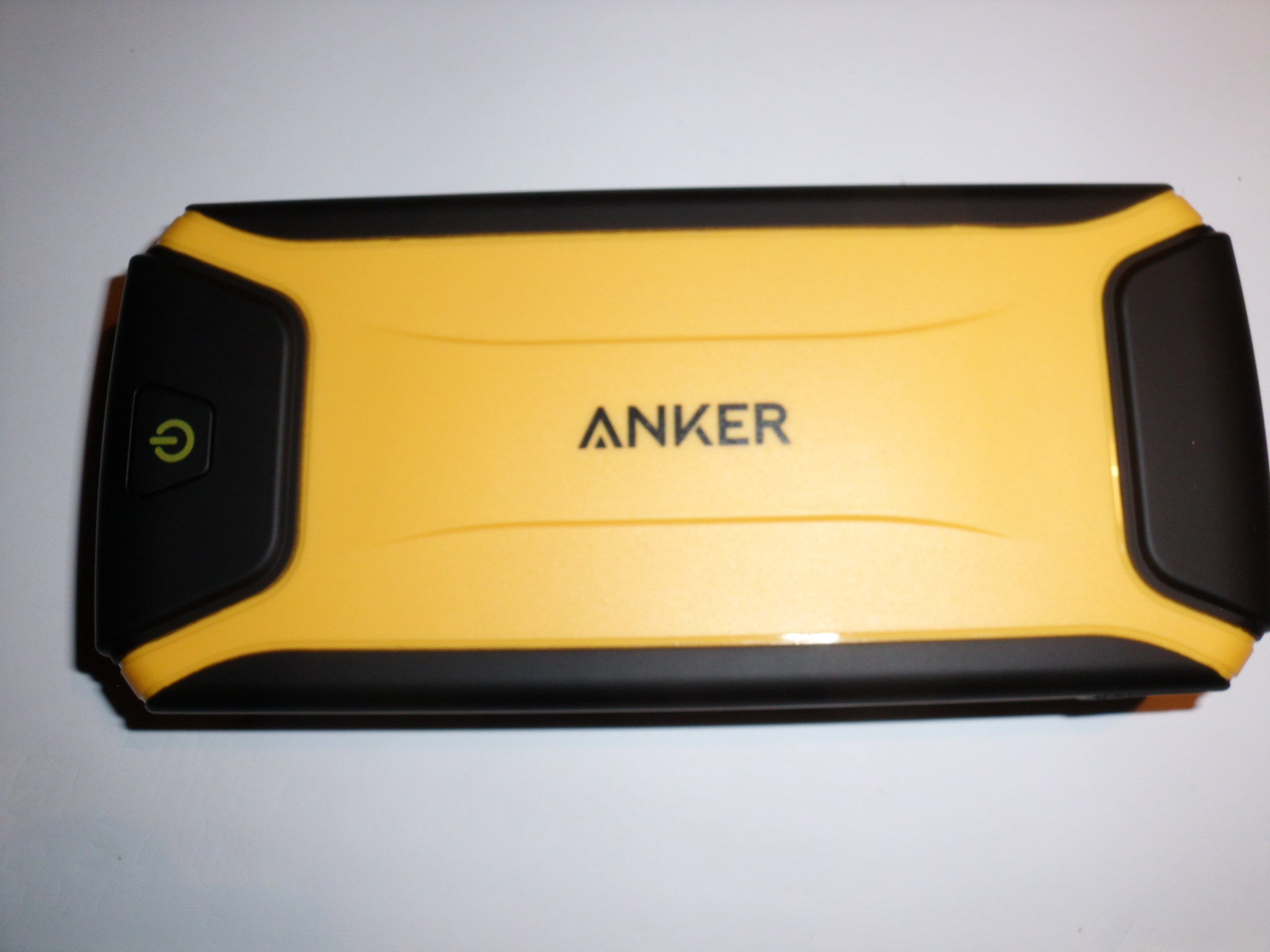 Starthilfe für schwache Autobatterien – Powerbank von Anker