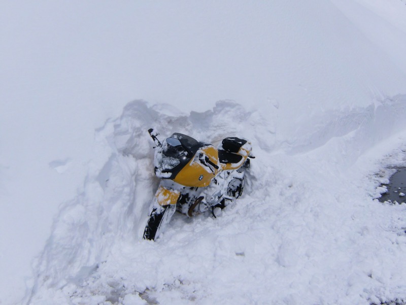 eingeschneit auf bernina.jpg