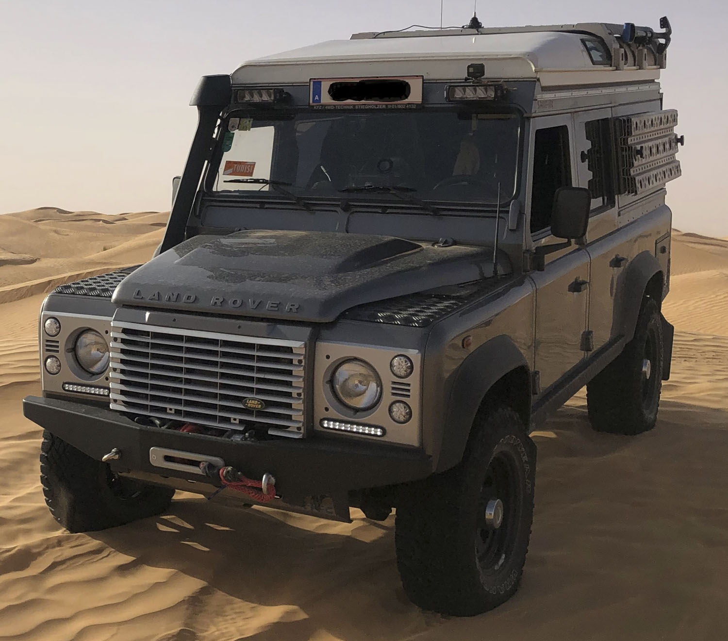 Expeditions-Reisemobil-Land-Rover-Defender-110-TD4.jpg