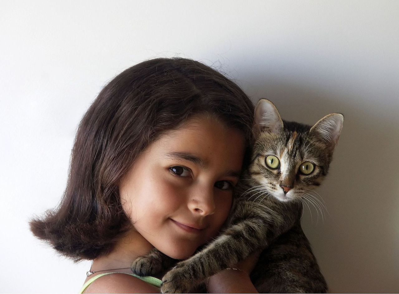 Girl_and_cat.jpg