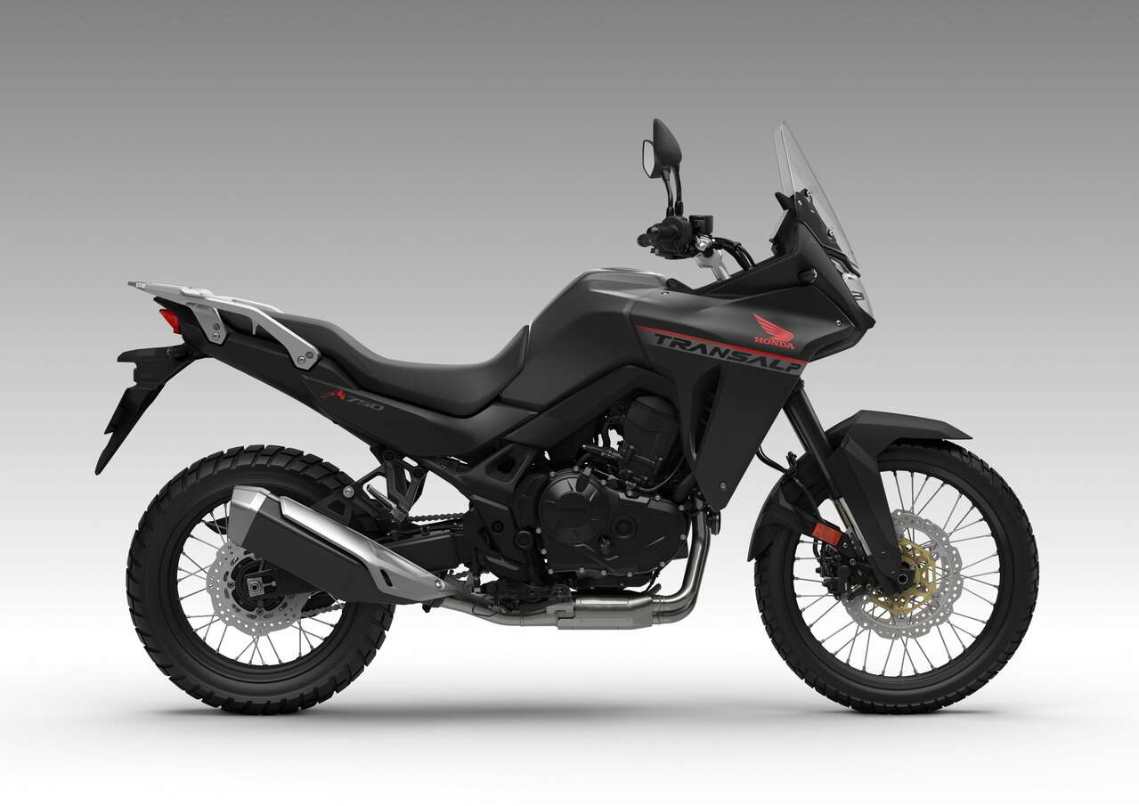 Honda Transalp 750 schwarz.jpeg