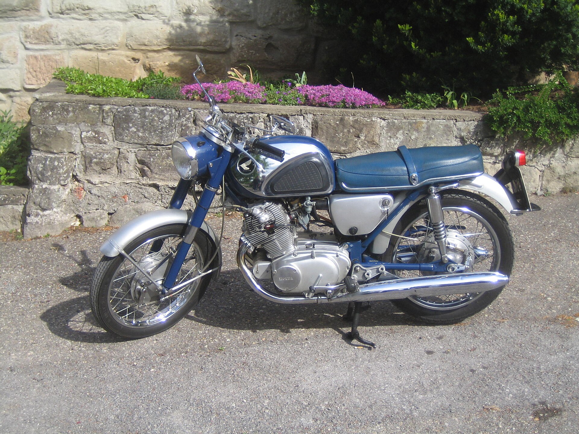HONDA_CB72_1961_01.JPG