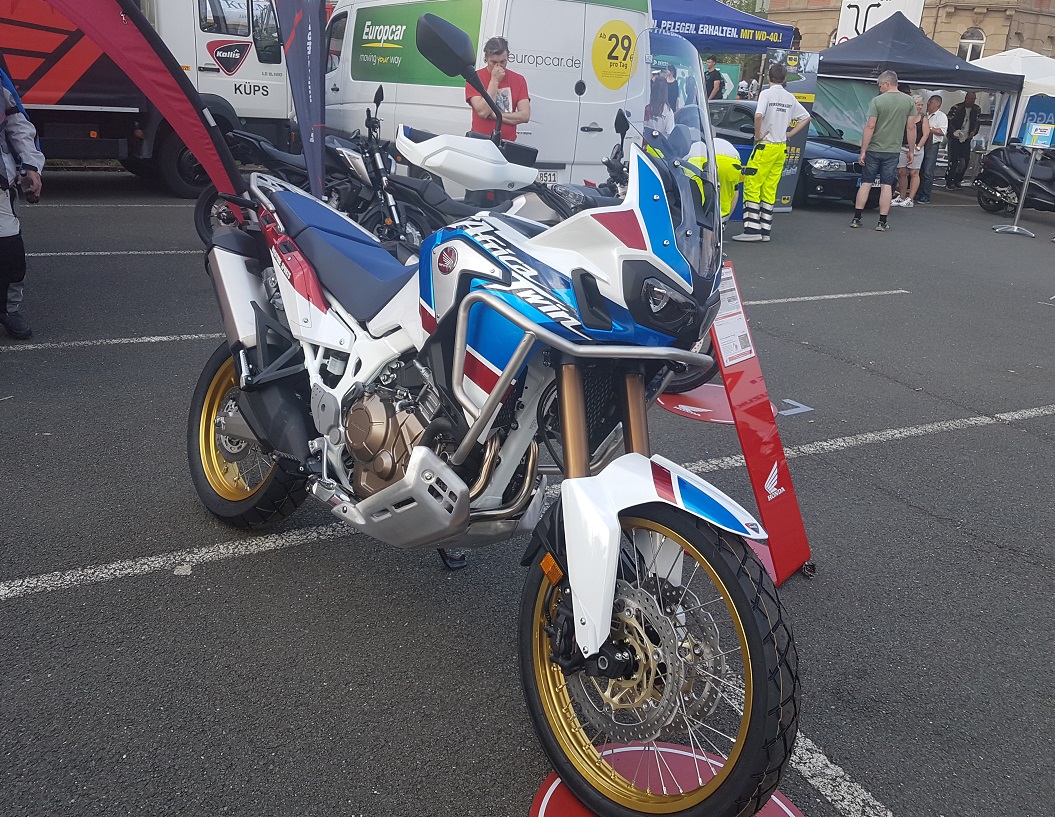 hondaat.jpg