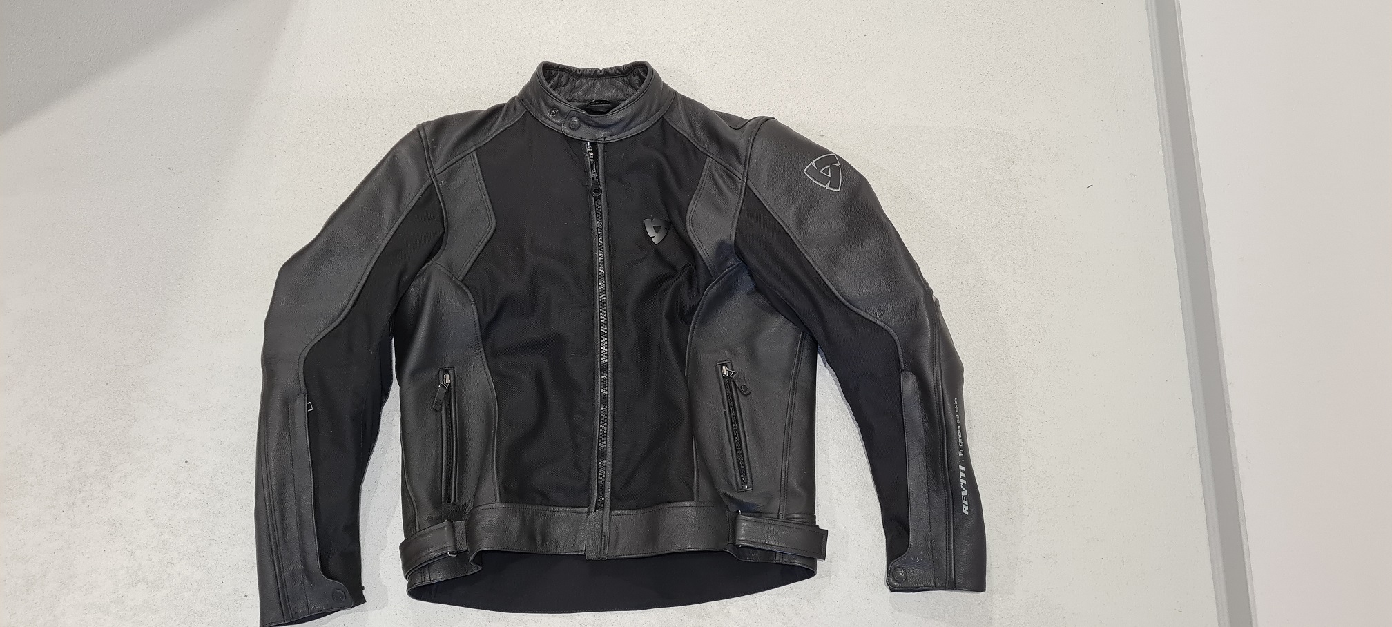 Ignition Jacke1.jpg