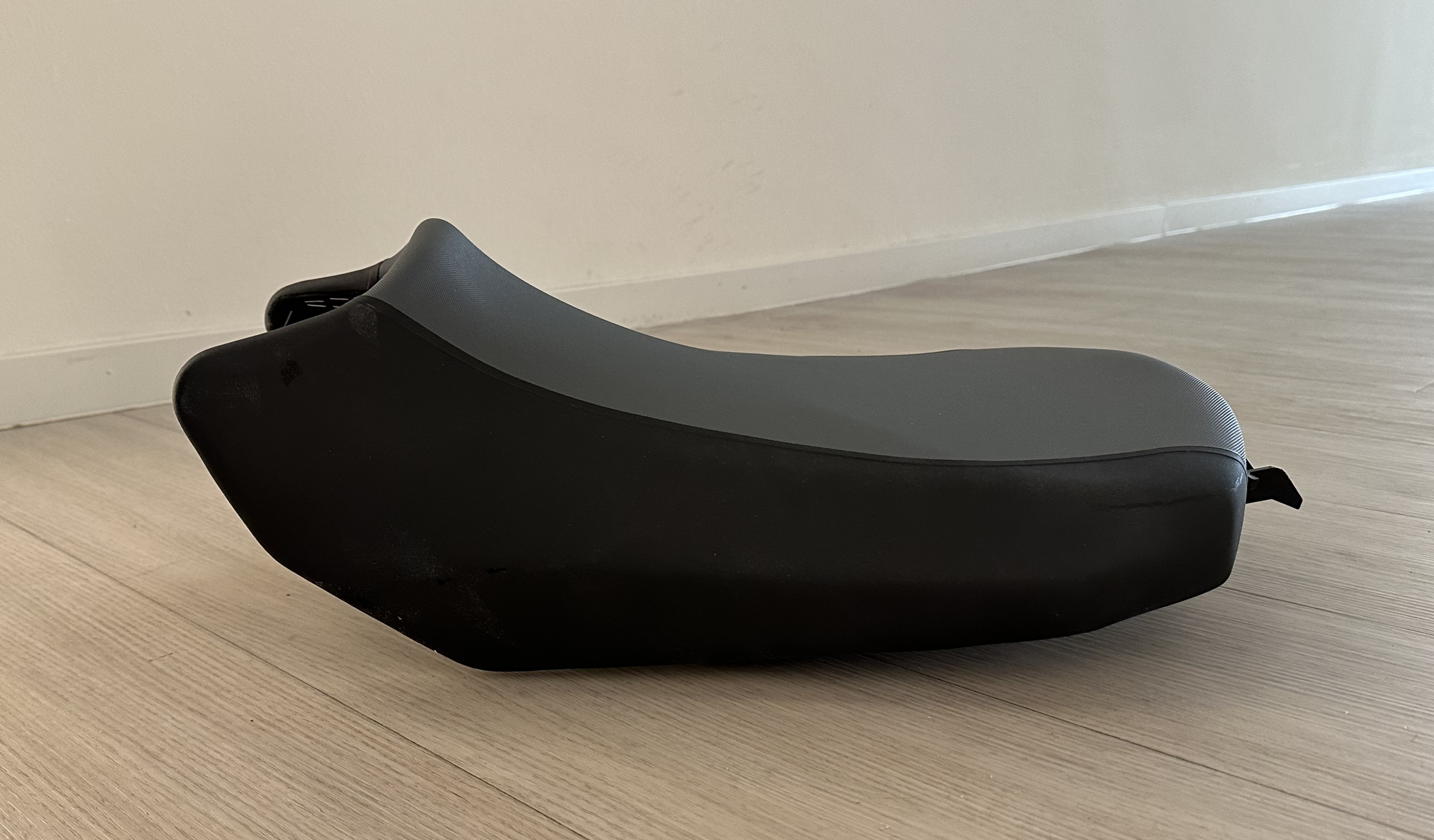 IMG_1101.png   Sitz schlank.png