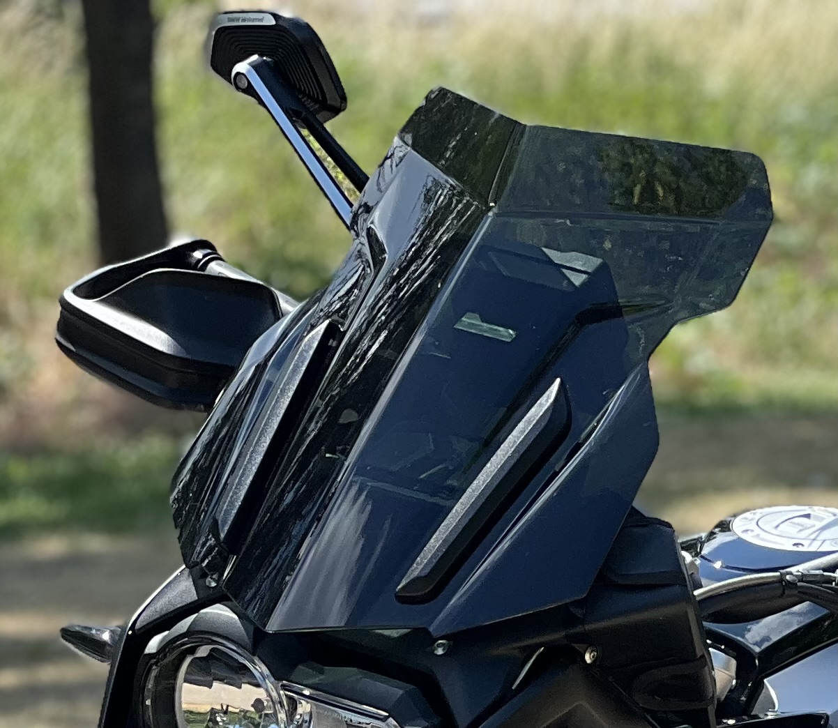 Gebrauchte BMW Windschild Halterung Motorradteile