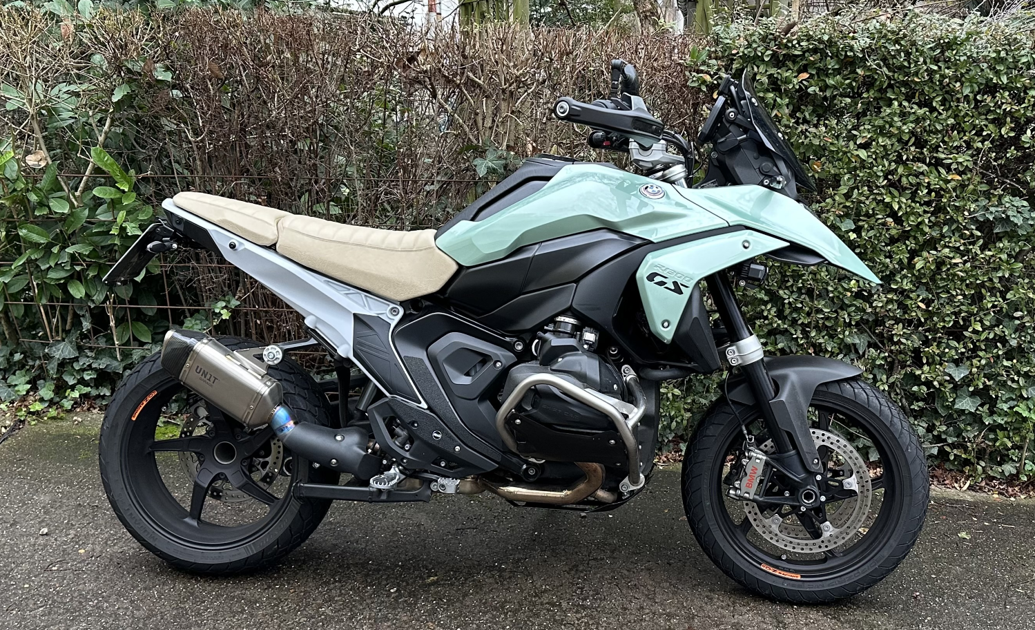 IMG_E9918.png  bmw r1300 gs grünmetallic.png 2.png